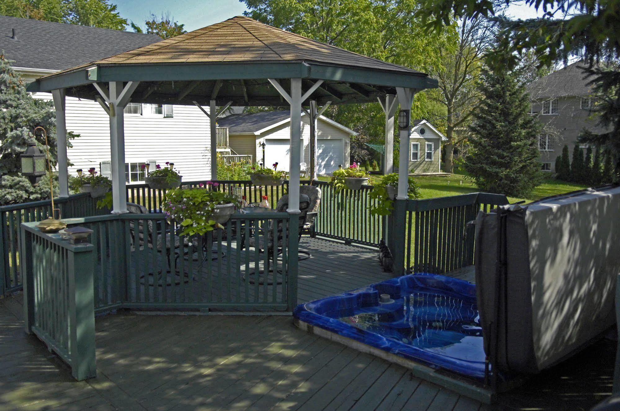 Butler Creek House Bed & Breakfast Niagara-on-the-Lake ภายนอก รูปภาพ